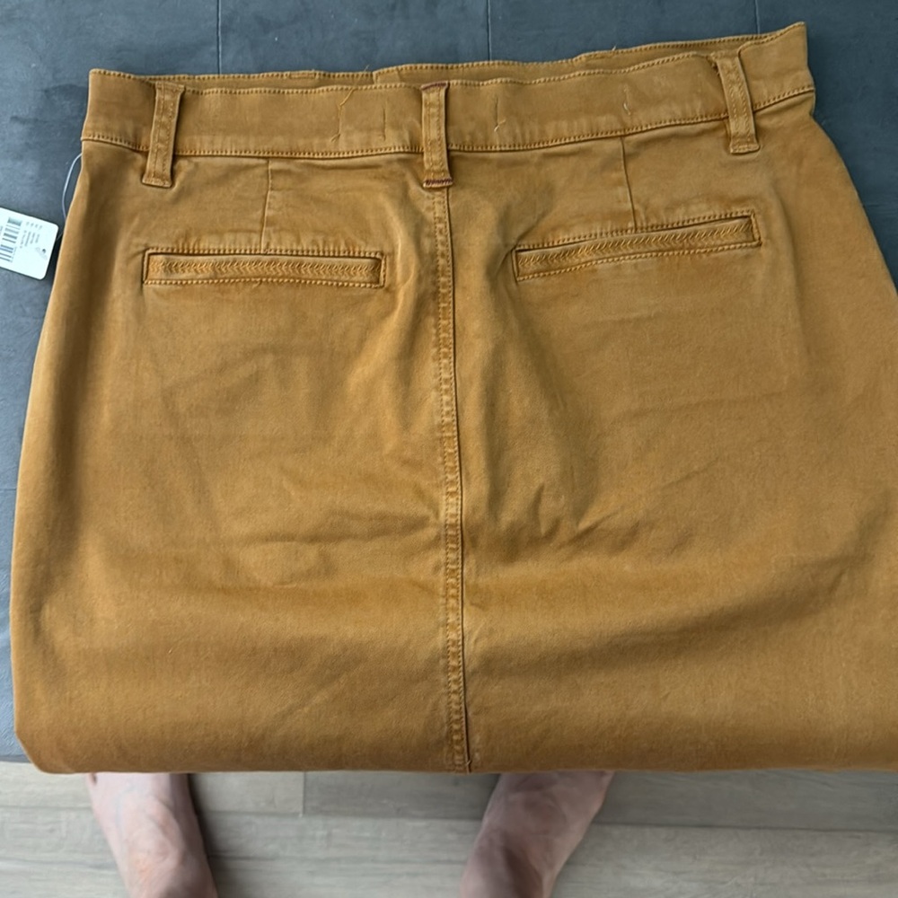 Pilcro and the Letterpress Mustard Skirt - Picture 5 of 8